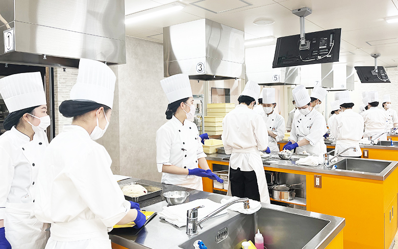 ベーカリーコンサルタント山﨑豊シェフによる アメリカ産乾燥卵を使用したベーカリーセミナーを開催